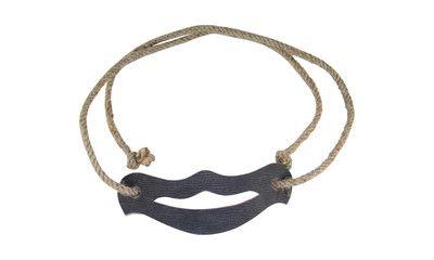 Schwerthalter a. Hanfseil Schwerthalter a. Hanfseil